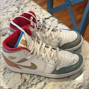Nike Air Jordan 1988  Kids Sneakers White Gold Red Blue